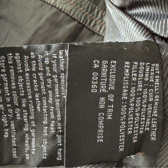 Oversized Leather Jacket - Picture 3 of 3